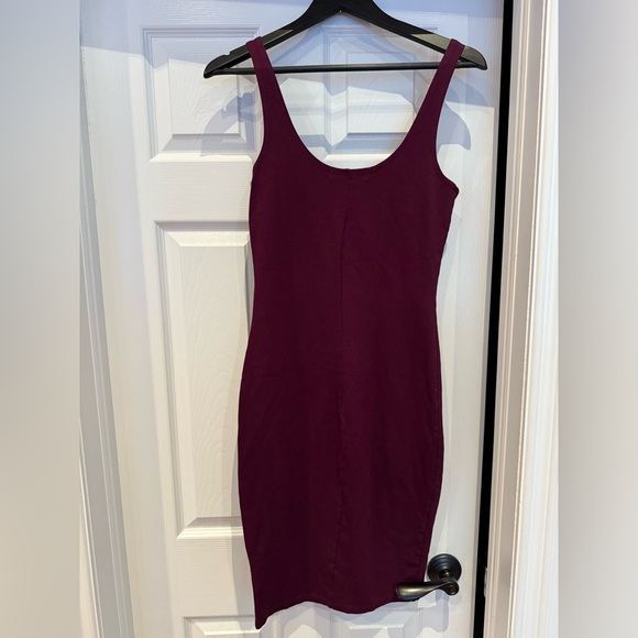 Dynamite Deep Burgundy Mini Dress - Picture 2 of 2